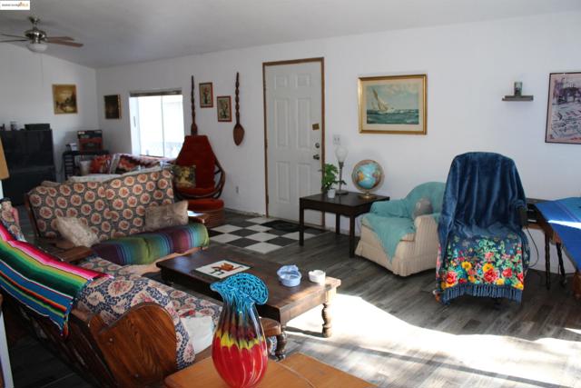 3210 Stone Rd, Bethel Island CA: https://media.crmls.org/mediaz/beabb2a1-bc63-408b-9f23-77baf8e74377.jpg