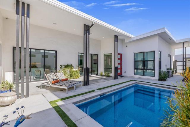 151 Holliday Way, Palm Springs CA: https://media.crmls.org/mediaz/bead9740-3d7c-42ee-8c0d-f96af2337062.jpg