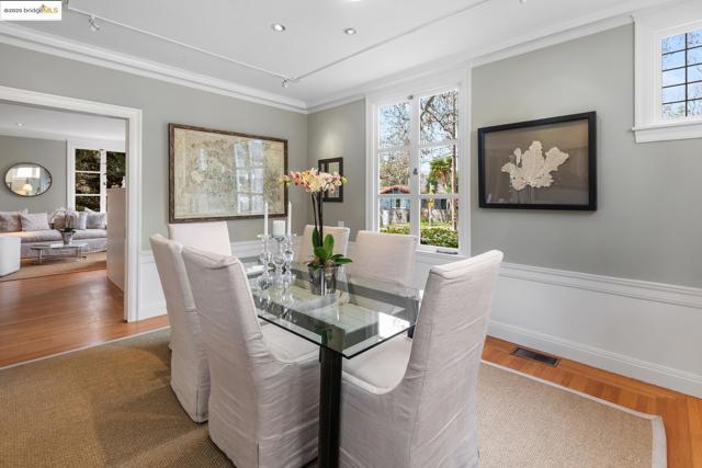 1 Brookside Avenue, Berkeley CA: https://media.crmls.org/mediaz/beaedfc4-018b-4c66-9504-dab3d6bbbf21.jpg