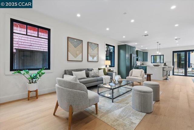 1045 Kains Ave, Albany CA: https://media.crmls.org/mediaz/beafbc00-4ebf-493a-8f02-81098733da0a.jpg