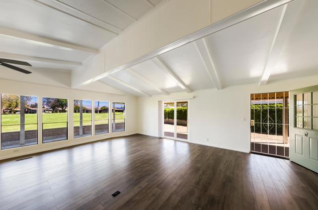 73450 Country Club, Palm Desert CA: https://media.crmls.org/mediaz/beafbcd2-65c2-4e7f-bb44-09bca9c14b12.jpg