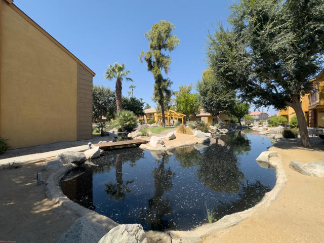 48255 Monroe Street, Indio CA: https://media.crmls.org/mediaz/beb029b6-2a99-4b8e-8749-16ddcc416af2.jpg