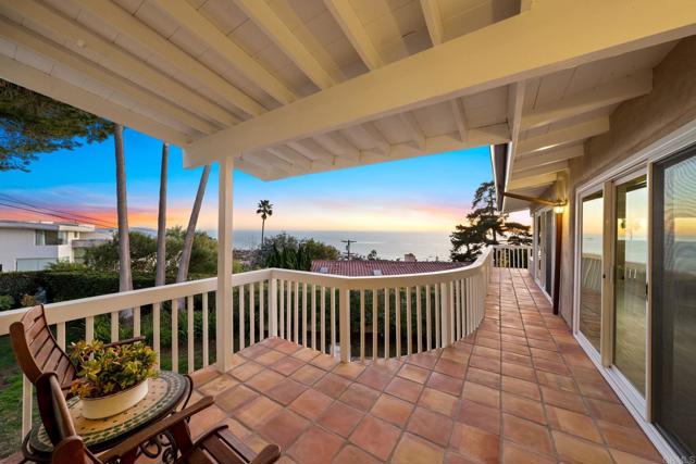 6130 Terryhill Drive, La Jolla CA: https://media.crmls.org/mediaz/beb03289-ade5-4bdf-9d55-c0e1707c198e.jpg