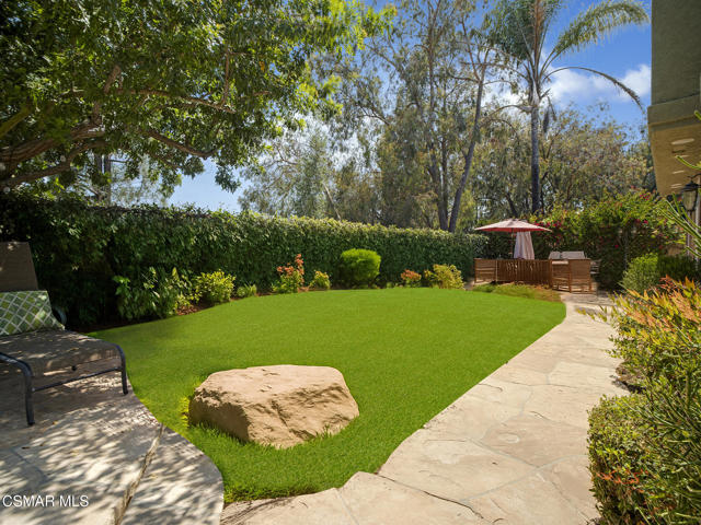 4126 Sterlingview Drive, Moorpark CA: https://media.crmls.org/mediaz/beb0aceb-0689-4836-a6fa-0c5cc1922035.jpg