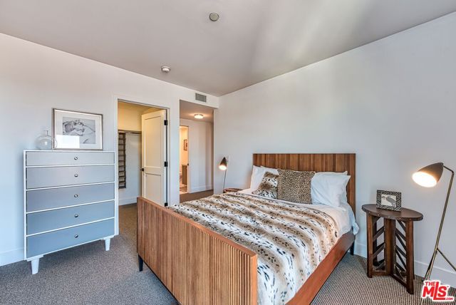 1168 S Barrington Avenue, Los Angeles CA: https://media.crmls.org/mediaz/beb17f0f-d66e-459d-a6ef-ece2940b57df.jpg