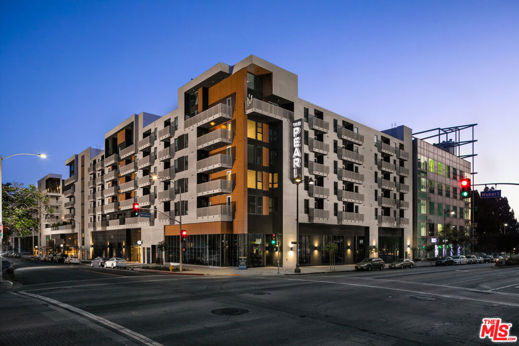 687 S Hobart Boulevard #310