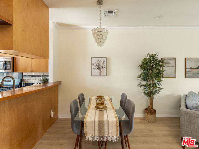 1457 South Centinela Avenue, 6 photo 6
