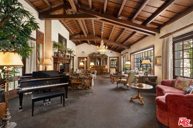 4535 Vanalden Avenue, Tarzana CA: https://media.crmls.org/mediaz/beb39068-f25f-4cea-ae14-48d4a72e4908.jpg