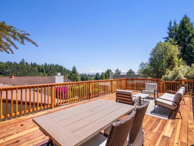 209 Calcita Drive, Santa Cruz CA: https://media.crmls.org/mediaz/beb3fc76-f3f2-4508-baf0-99e4304a2a93.jpg