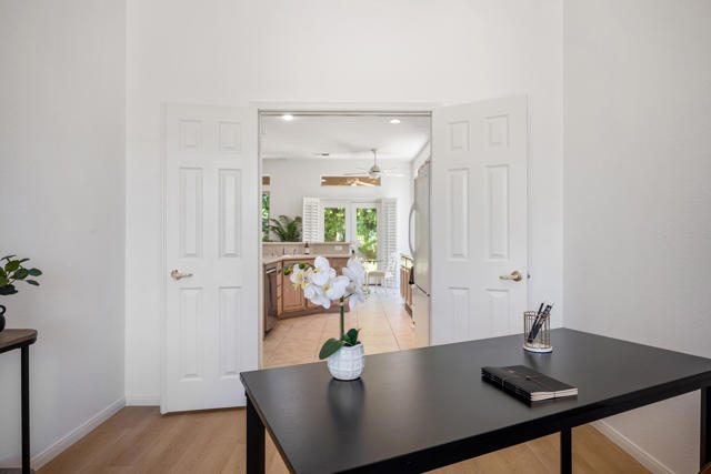 44010 Royal Troon Drive Drive, Indio CA: https://media.crmls.org/mediaz/beb5d204-1cbb-4313-b324-41398a6f2f56.jpg
