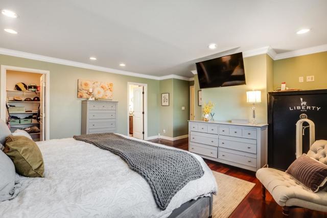 39332 Wilford Street, Fremont CA: https://media.crmls.org/mediaz/beb69ed5-ca32-4c80-af64-c76d2f18114c.jpg