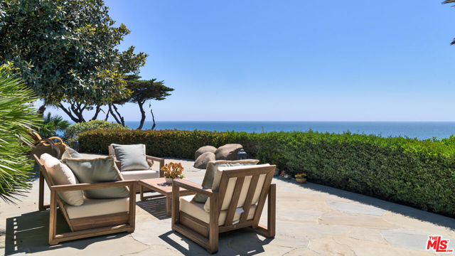 7221 Birdview Avenue, Malibu CA: https://media.crmls.org/mediaz/beb72342-26e1-4a4b-bd1a-762d367826a3.jpg