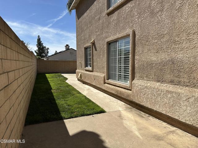 1755 Empty Saddle Road, Simi Valley CA: https://media.crmls.org/mediaz/beb7565c-10a5-401c-bed2-a547db980709.jpg