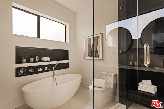 5988 W 76th Street, Los Angeles CA: https://media.crmls.org/mediaz/beb79658-27b6-4f93-8b63-a3b3caaa9c40.jpg