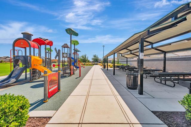 2408 Dilip Drive, Manteca CA: https://media.crmls.org/mediaz/beb8e1bd-aa6d-4b6f-bd24-c8fb8f05db9f.jpg