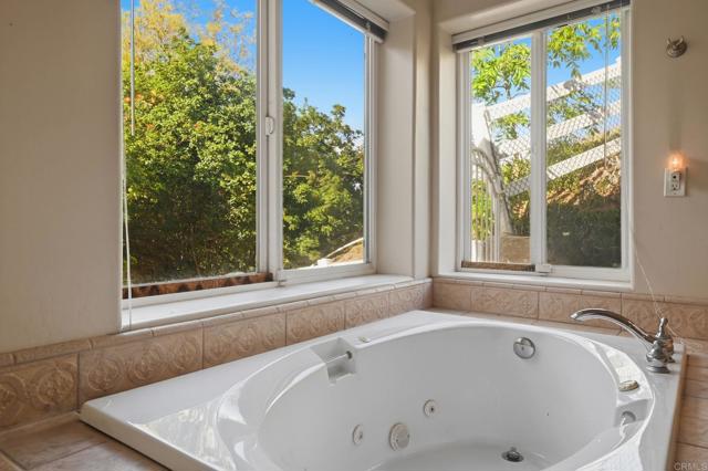 Detail Gallery Image 31 of 74 For 2596 Green Canyon Rd, Fallbrook,  CA 92028 - 4 Beds | 2/1 Baths