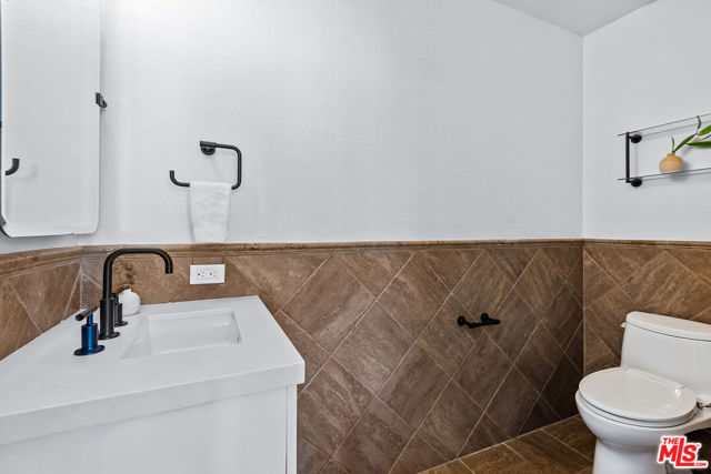 13044 Pacific, Playa Vista CA: https://media.crmls.org/mediaz/bebaded0-b92c-4944-9dde-1ba29636fe2b.jpg