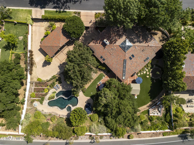 4525 Rayburn Street, Westlake Village CA: https://media.crmls.org/mediaz/bebb0041-9c11-4567-b040-e3049579a09a.jpg