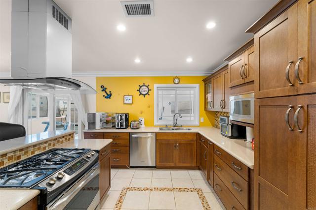 Detail Gallery Image 13 of 28 For 19020 Leslie Ln, Rowland Heights,  CA 91748 - 3 Beds | 2 Baths