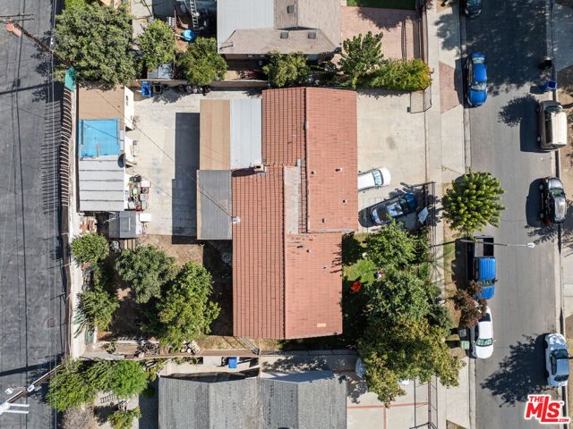 11252 Adelphia Avenue photo 4