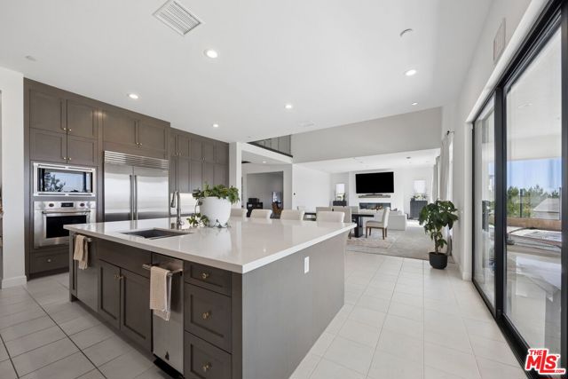 Image 7 of 35 For 11800 Tudor Court