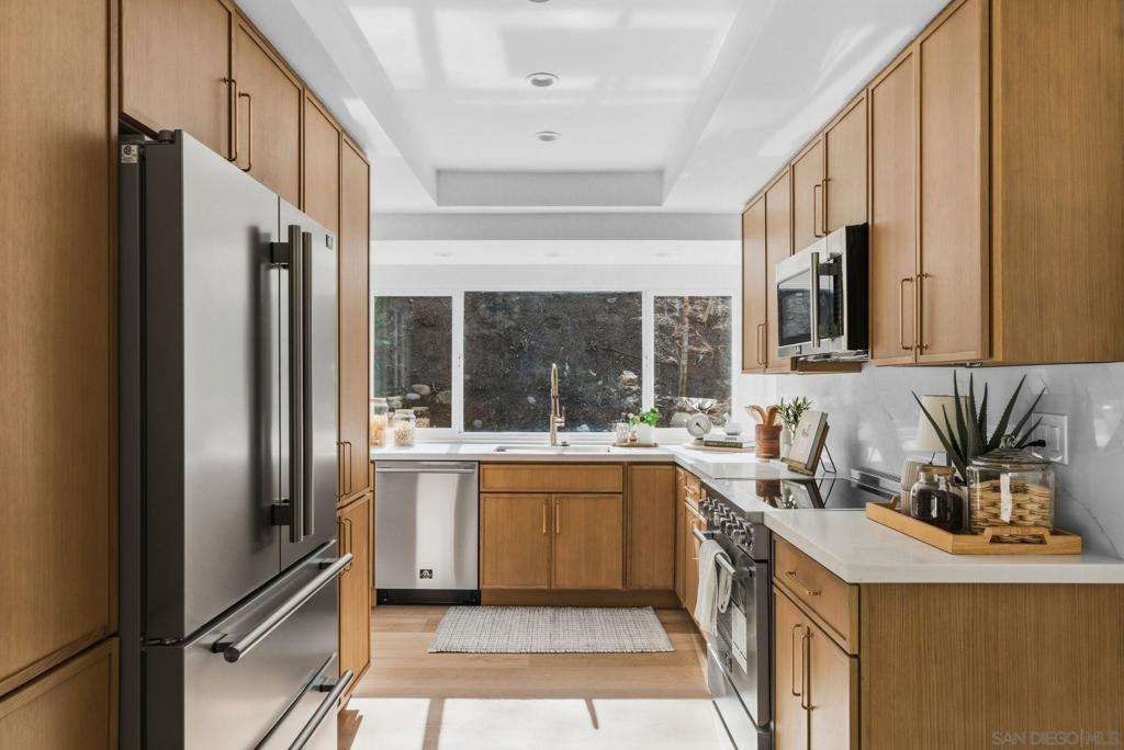 725 Santa Florencia - photo 10