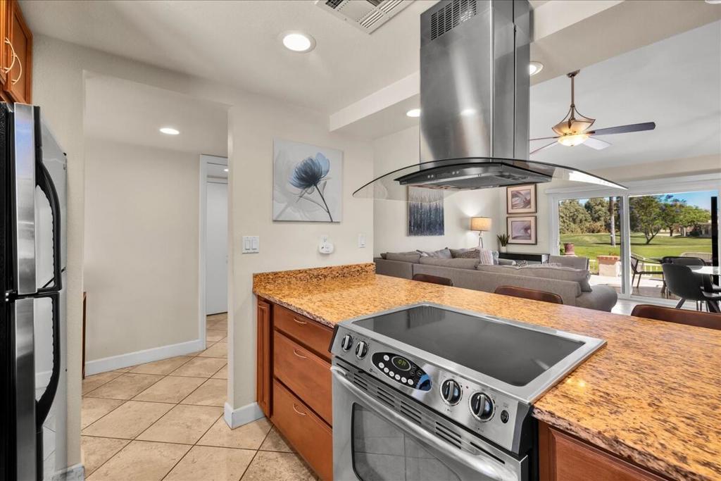 https://media.crmls.org/mediaz/bebec8df-b08b-4fe1-9f51-551475555117.jpg?preset=X-Large