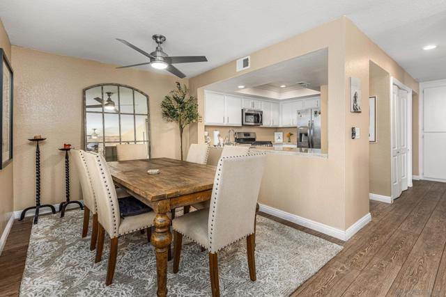 867 Ginger Avenue, Carlsbad CA: https://media.crmls.org/mediaz/bebef5c6-90b6-4a9c-8d90-b3cb7f748f77.jpg