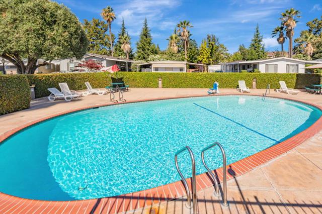600 E Weddell Drive, Sunnyvale CA: https://media.crmls.org/mediaz/bebf32b7-1795-4404-a1a1-35b44b2ed86b.jpg