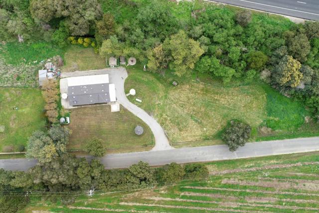 9345 Prunedale South Road, Salinas CA: https://media.crmls.org/mediaz/bebf4ecf-5a1b-4c63-8ad6-82a9f3de9e45.jpg