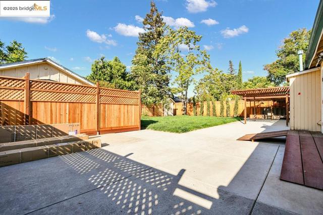 5071 Bonwell Drive, Concord CA: https://media.crmls.org/mediaz/bec06271-a31e-4a71-ac74-128ea252535c.jpg