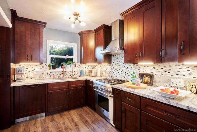 8417 Lemon Avenue, La Mesa CA: https://media.crmls.org/mediaz/bec0638b-08df-402f-ac64-21697d25fe8e.jpg