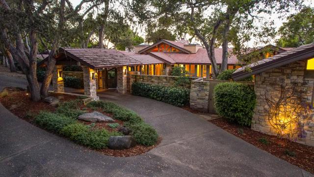 5466 Quail Way, Carmel Valley CA: https://media.crmls.org/mediaz/bec0b8f8-6acb-4a51-9930-84a613e53f49.jpg
