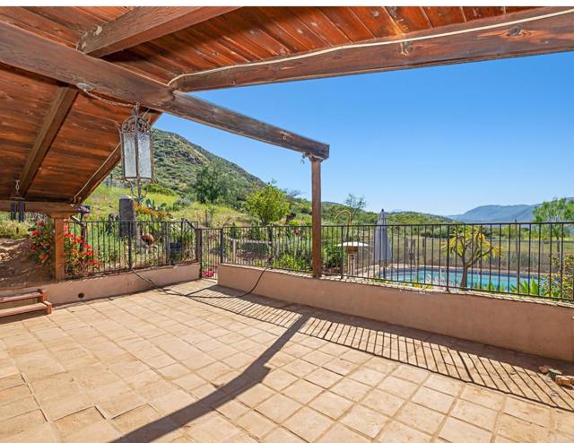 Detail Gallery Image 13 of 45 For 3333 Suncrest Bld, El Cajon,  CA 92021 - 5 Beds | 2 Baths