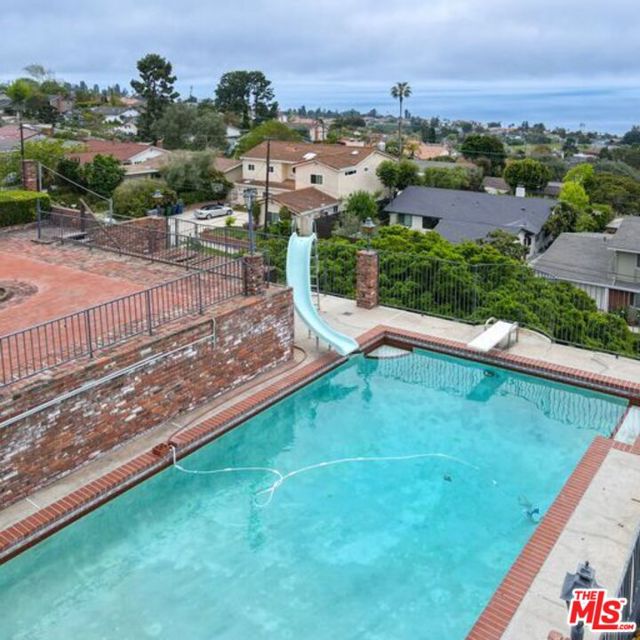 28711 Cedarbluff Drive, Rancho Palos Verdes, California 90275, 3 Bedrooms Bedrooms, ,2 BathroomsBathrooms,Residential,Sold,Cedarbluff,23270727