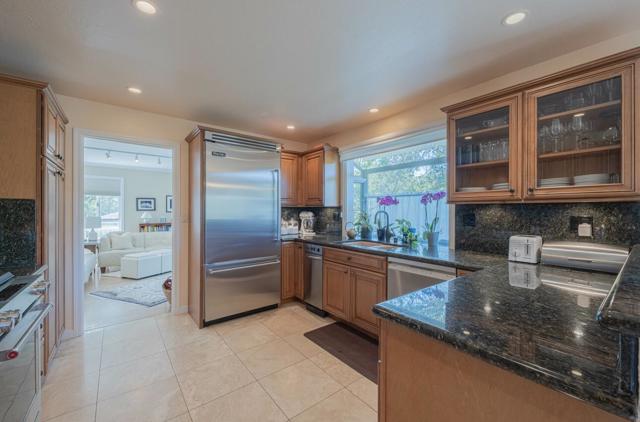 397 B Corral De Tierra Road,  CA: https://media.crmls.org/mediaz/bec24539-0981-4203-bb44-30a5c71d2f8b.jpg