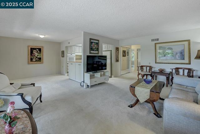 1400 Canyonwood, Walnut Creek CA: https://media.crmls.org/mediaz/bec2735c-cd10-48e9-a8ba-39383ad11f63.jpg