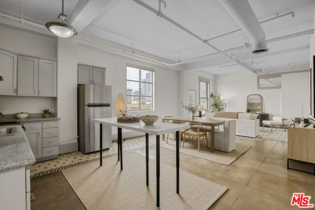 108 W 2nd Street, Los Angeles CA: https://media.crmls.org/mediaz/bec46bdf-9cb2-4422-bfad-d170486e691c.jpg