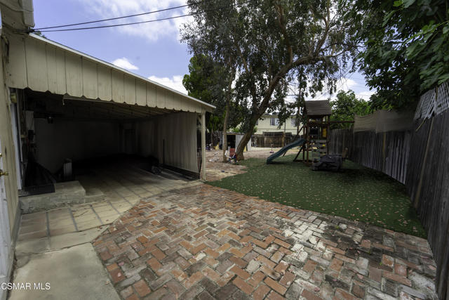 5834 Balcom Avenue, Encino CA: https://media.crmls.org/mediaz/bec713c3-86b8-47ef-b236-09e537115d2a.jpg
