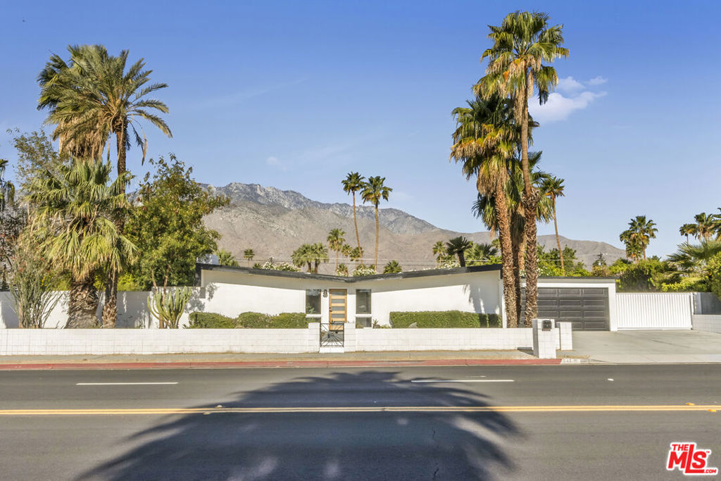 547 N Farrell Drive