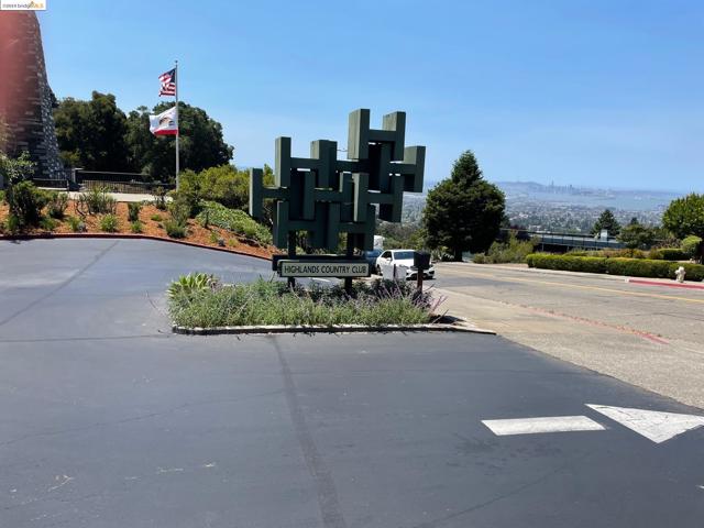 Image 41 of 42 For 1 Clipper Hill