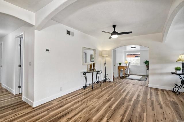 Detail Gallery Image 12 of 27 For 111 Fireside St, Oceanside,  CA 92058 - 4 Beds | 2 Baths