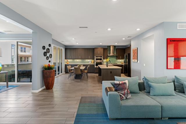 Detail Gallery Image 1 of 33 For 8355 Summit Way, San Diego,  CA 92108 - 3 Beds | 3/1 Baths