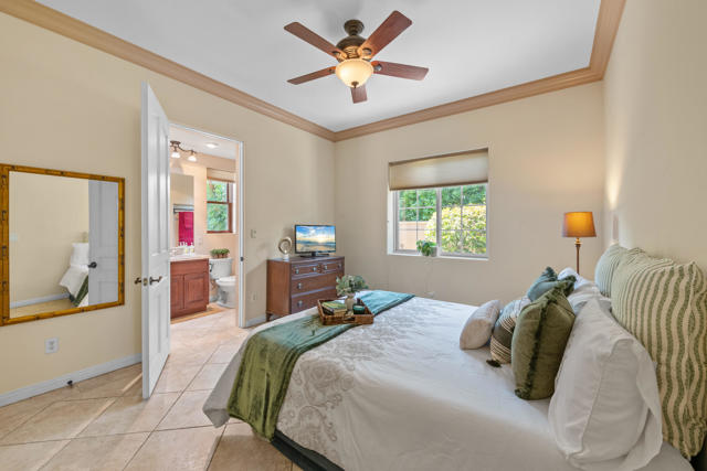 2nd Bedroom Ensuite with Walk-In Closet