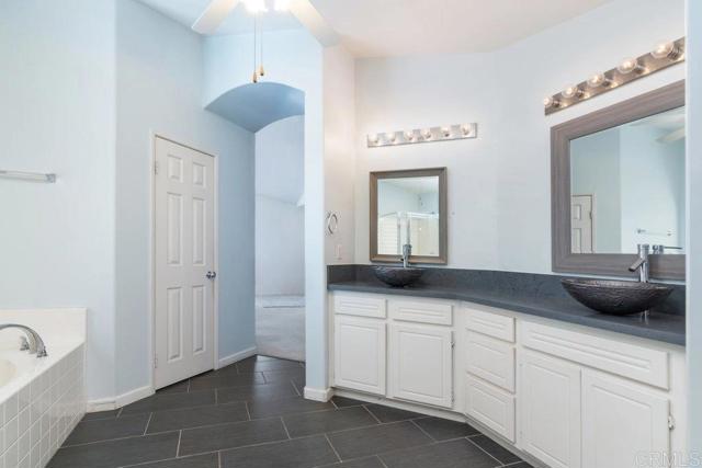 Primary with double sinks