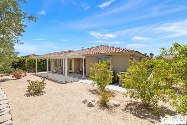 1850 Savanna Way, Palm Springs CA: https://media.crmls.org/mediaz/bece2d6d-f890-4d6c-b915-963447d77053.jpg