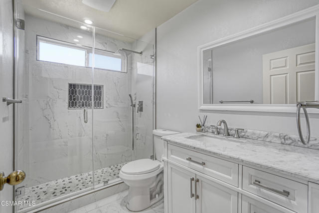 27802 Via Amistosa, Agoura Hills CA: https://media.crmls.org/mediaz/becede95-fd87-4314-8ba3-2f91d050a9f1.jpg