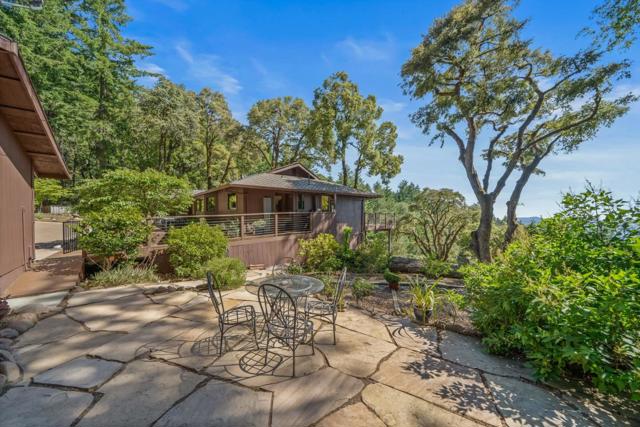 170 Fox Run, Los Gatos CA: https://media.crmls.org/mediaz/becef71c-2765-4f16-b4c0-4d072b69de8e.jpg
