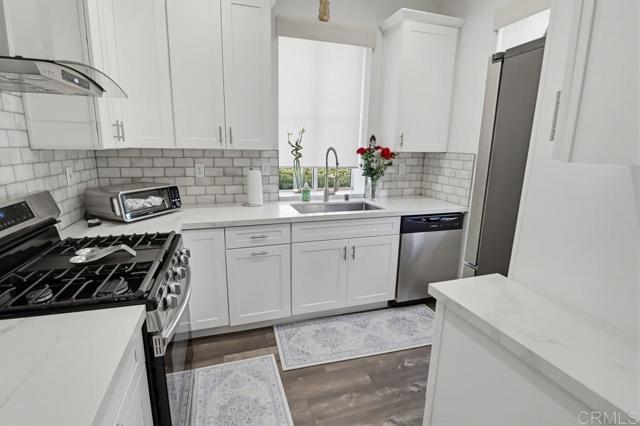 Detail Gallery Image 9 of 27 For 11452 via Rancho San Diego #197,  El Cajon,  CA 92019 - 2 Beds | 2 Baths