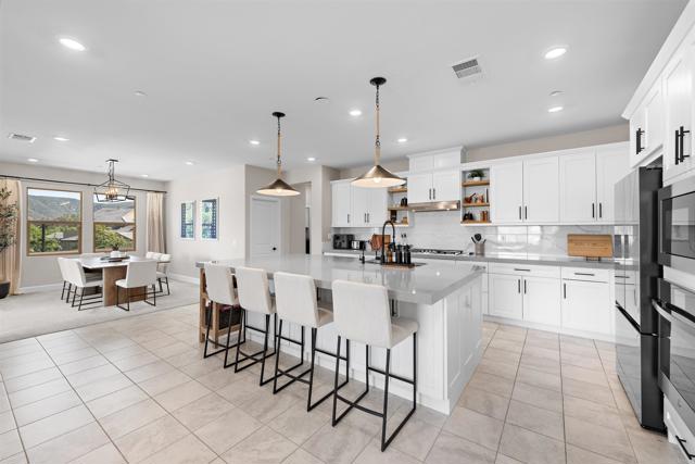 Detail Gallery Image 3 of 51 For 2944 Gait Way, Escondido,  CA 92029 - 5 Beds | 3/1 Baths